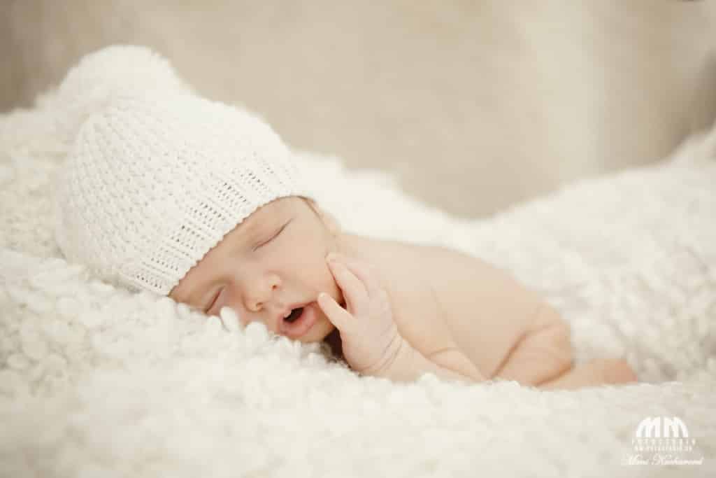profesionálny fotograf Bratislava fotenie doma foto novorodencov novorodenecké fotenie atelier novorodencov