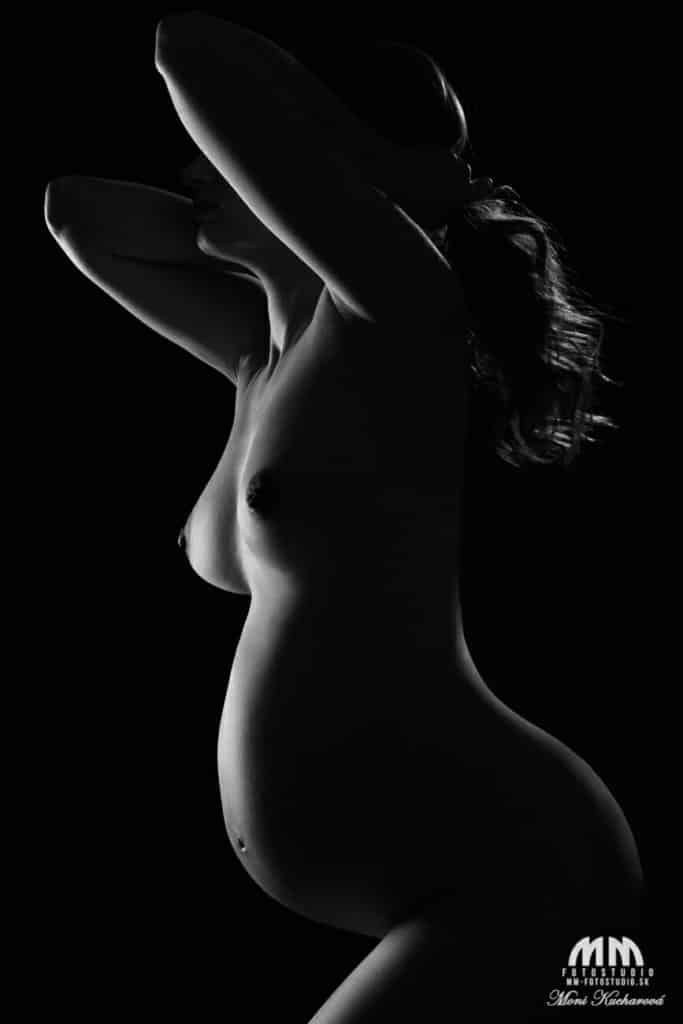 fotografka profesionálne fotenie Bratislava Moni Kucharová tehotenske fotky tehotenské akty tehulky