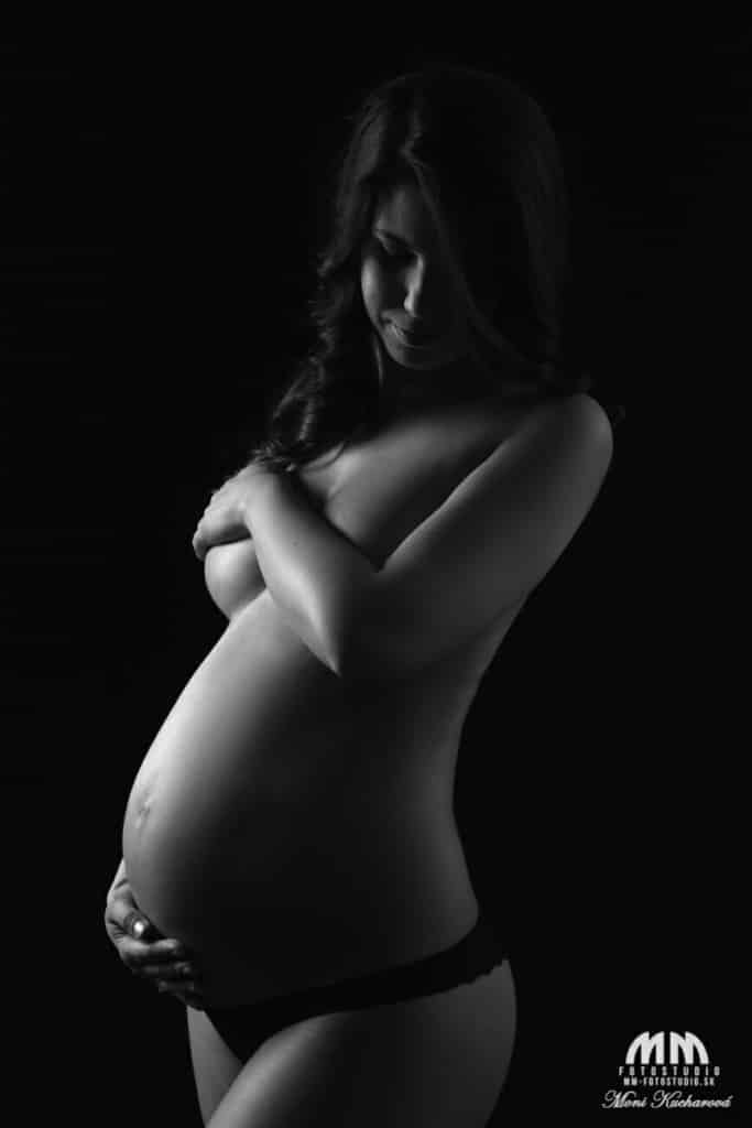 fotoštúdio tehulky fotenie bruska fotografka Tehotenské fotografie umelecké tehotenské akty