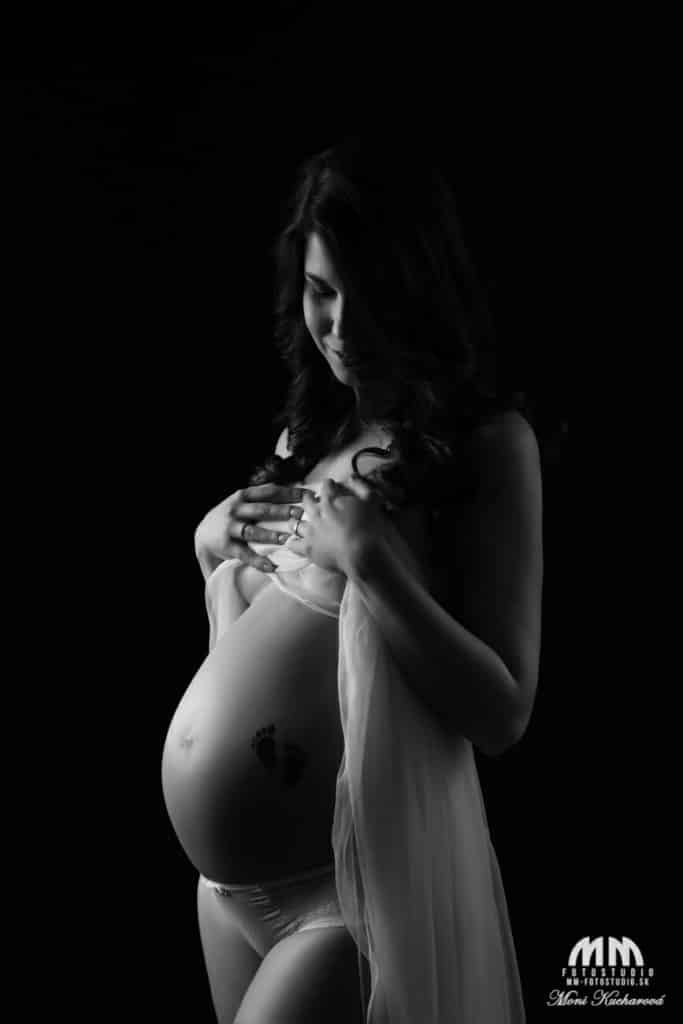 tehulky fotenie tehuliek fotenie doma tehotenské akty Moni Kucharová tehotenske fotky