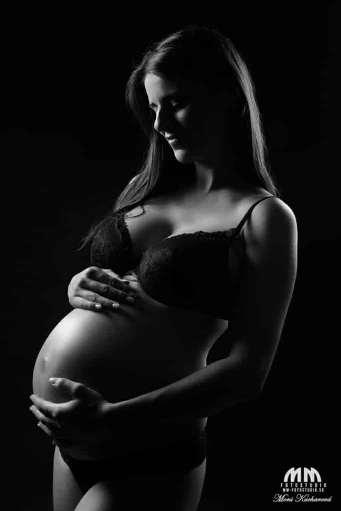 umelecké tehotenské akty fotenie aktov fotenie bruska fotografka tehotenské akty tehotenske fotky