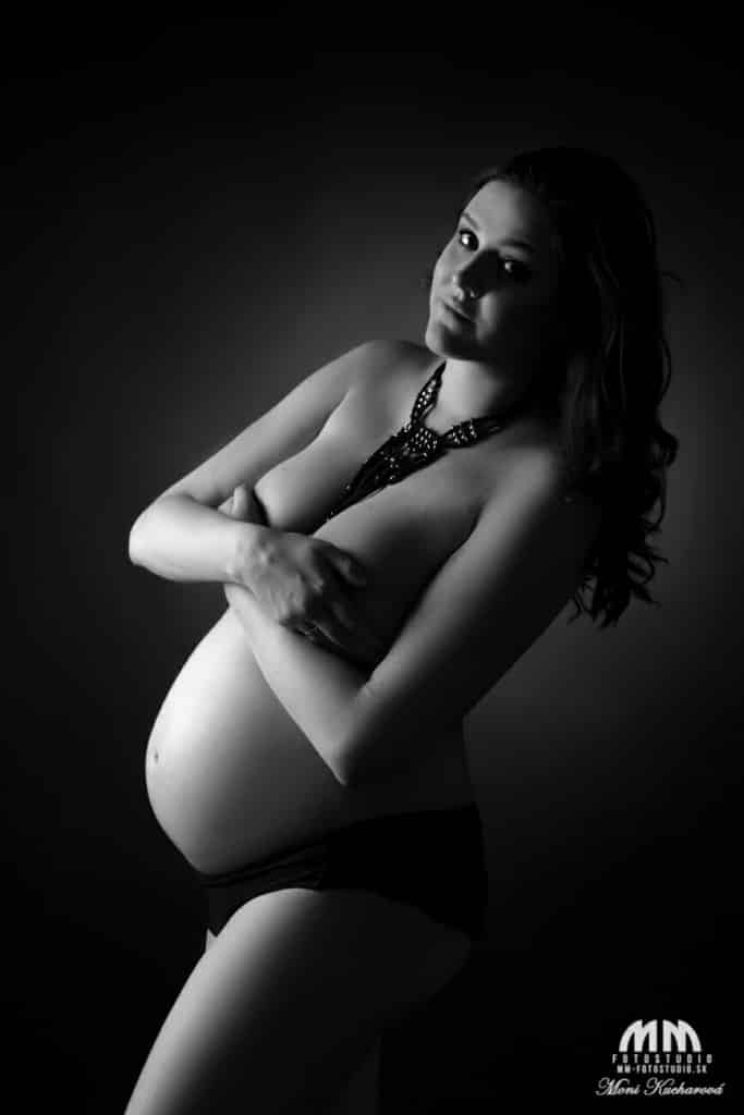 atelier tehotenske fotky fotenie aktov fotografka umelecké tehotenské akty fotenie tehuliek
