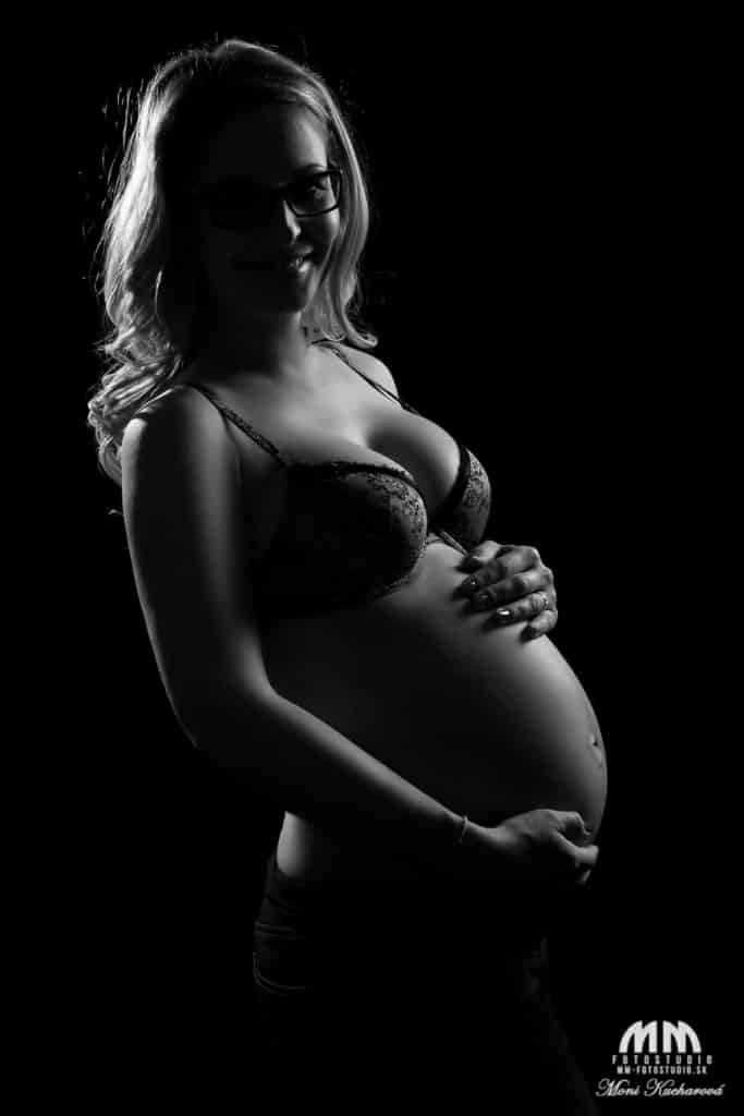 Tehotenské fotografie fotenie tehuliek fotenie aktov tehulky tehotenské akty fotografka