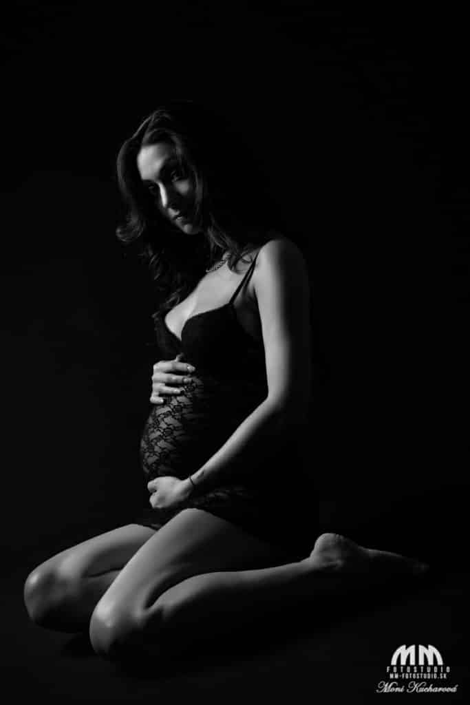 Tehotenské fotografie tehulky fotenie tehuliek umelecké tehotenské akty fotografka tehotenske fotky