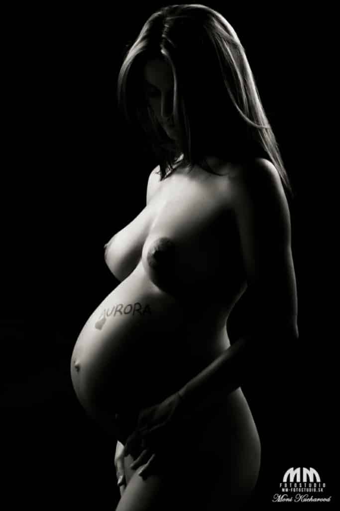 tehotenské akty Tehotenské fotografie fotenie doma umelecké tehotenské akty fotenie aktov fotoštúdio