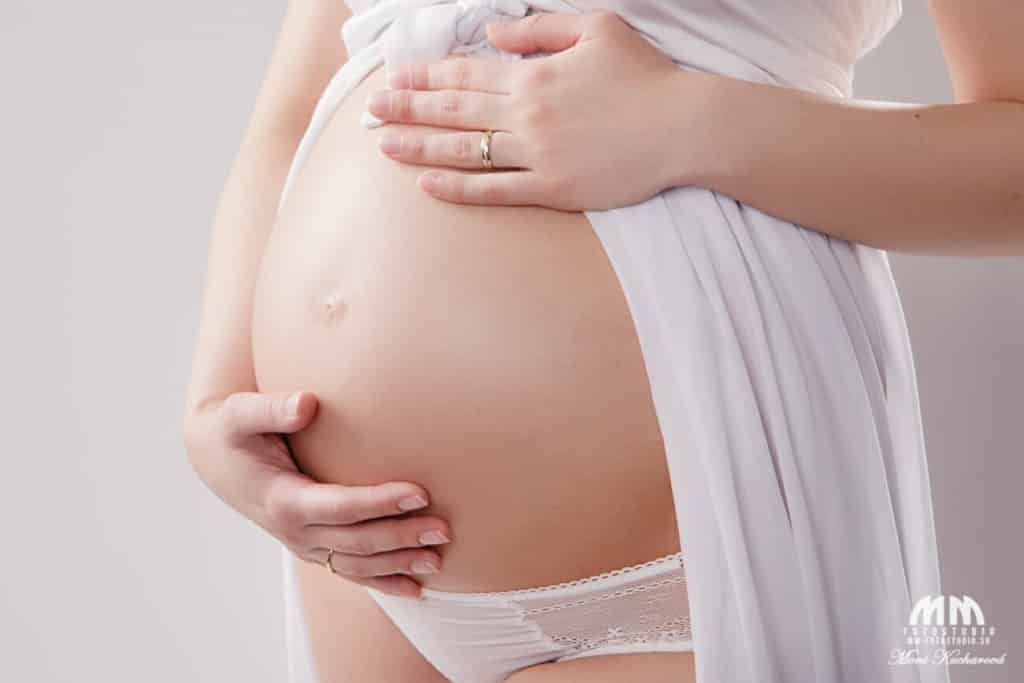 profesionálne fotenie Bratislava tehotenstvo bruško fotoštúdio tehotenske fotky fotenie tehuliek atelier